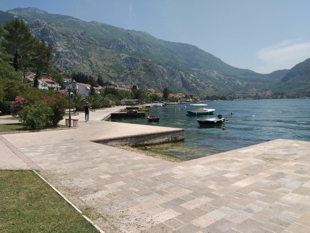 Apartment Nina Kotor Exterior foto